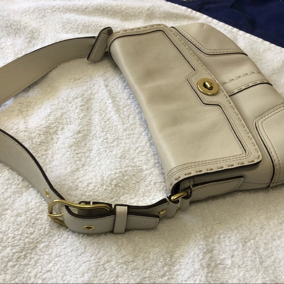 Coach Hampton Small handbag J0793-11542 - Picture 8 of 14